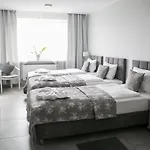 Greys Polonia Hostel