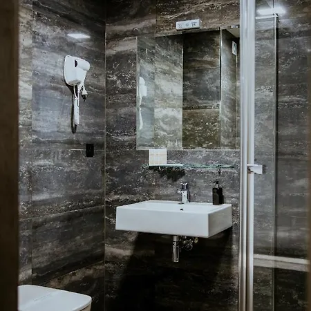 Greys Polonia אכסניה Zasutowo