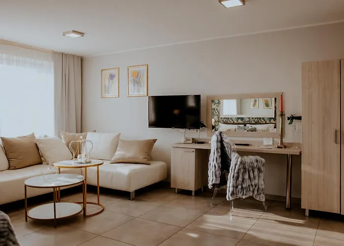 Greys Polonia بيت شباب Zasutowo