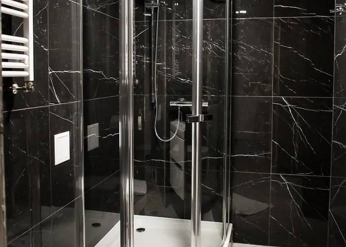 بيت شباب Greys Polonia