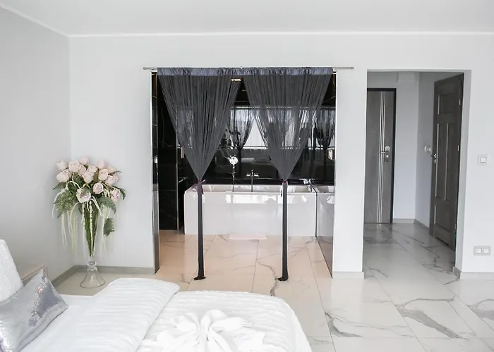 Greys Polonia بيت شباب